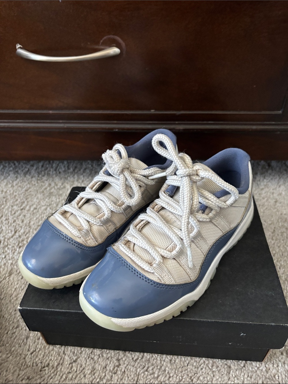 Jordan Kids Low-Top Sneakers in Blue